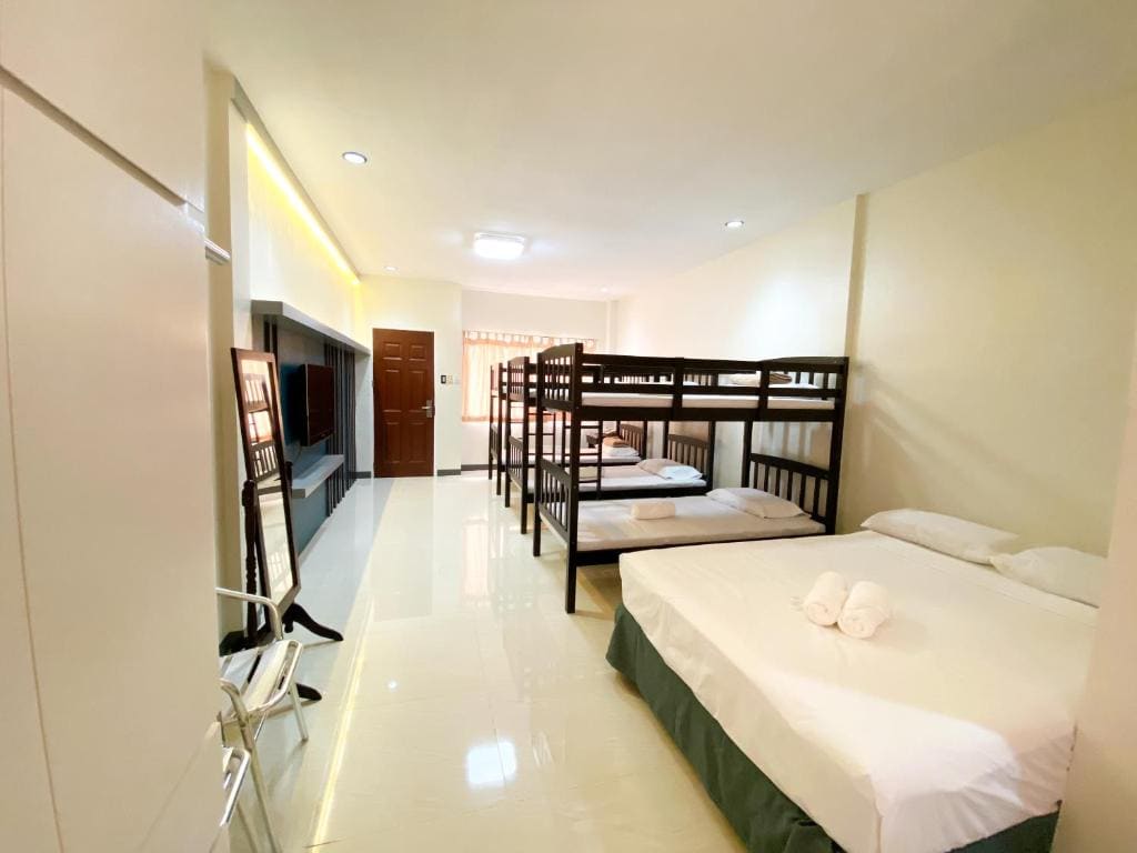 Ariano's Inn - View 6