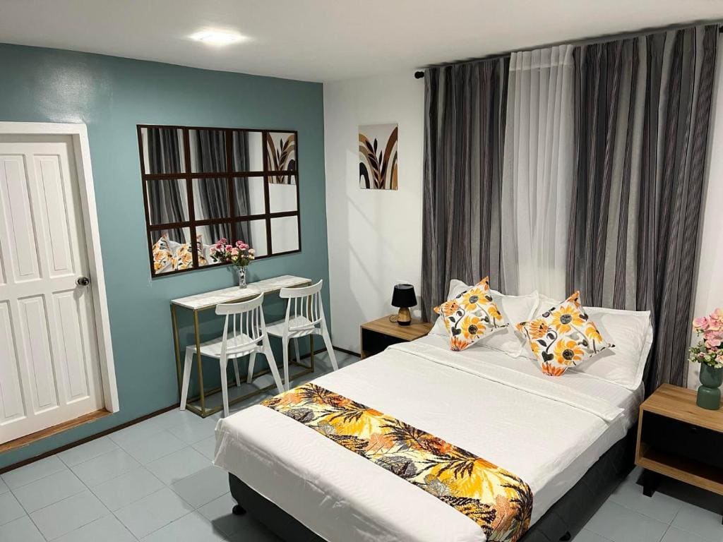 B & B Suite Room - View 2