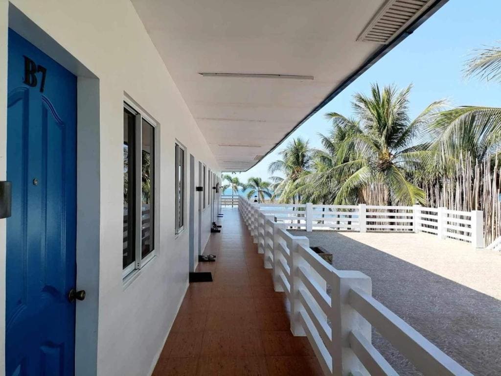 Brizo Hotel and Beach Resort Bataan - Main view