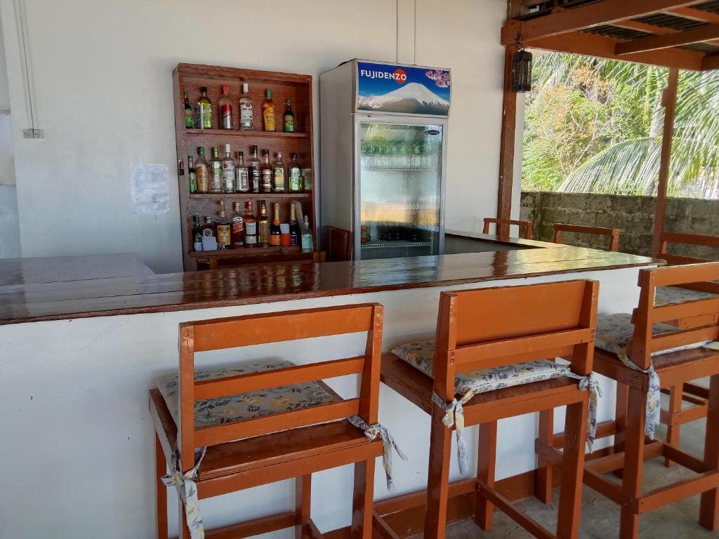 Bucana beachfront guesthouse - View 4