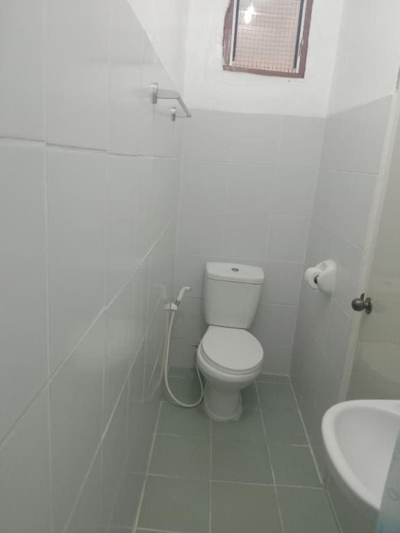 Bucana beachfront guesthouse - View 3