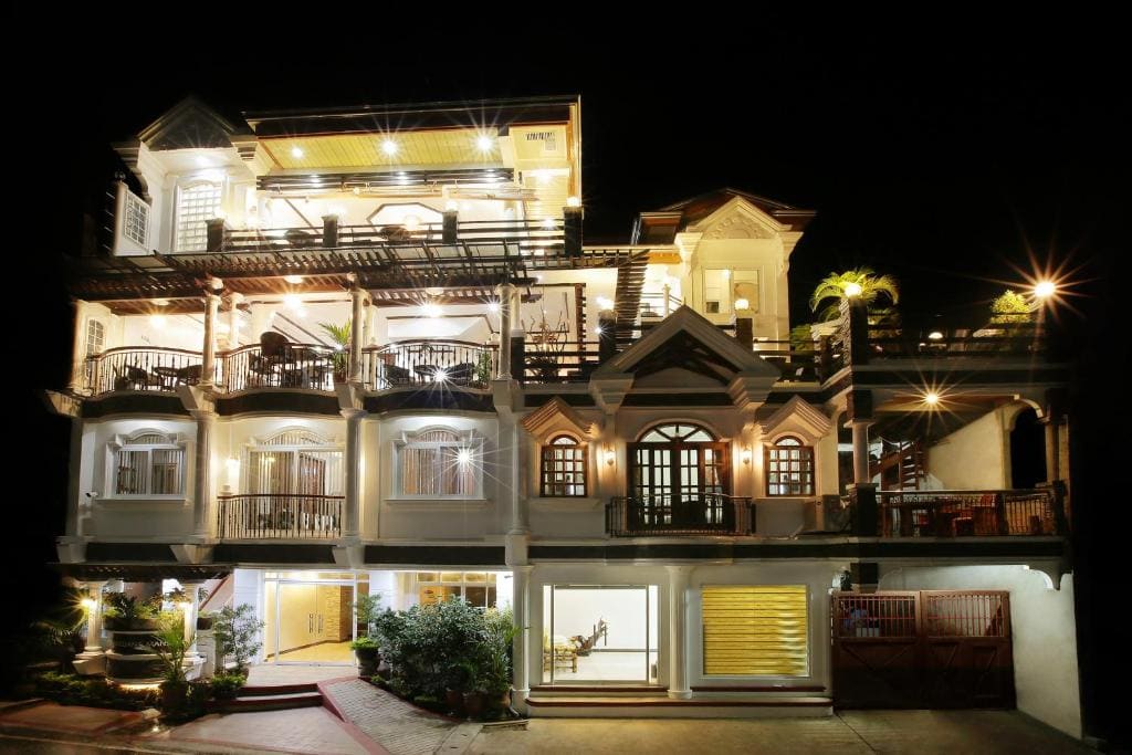 Coron Bancuang Mansion - Main view