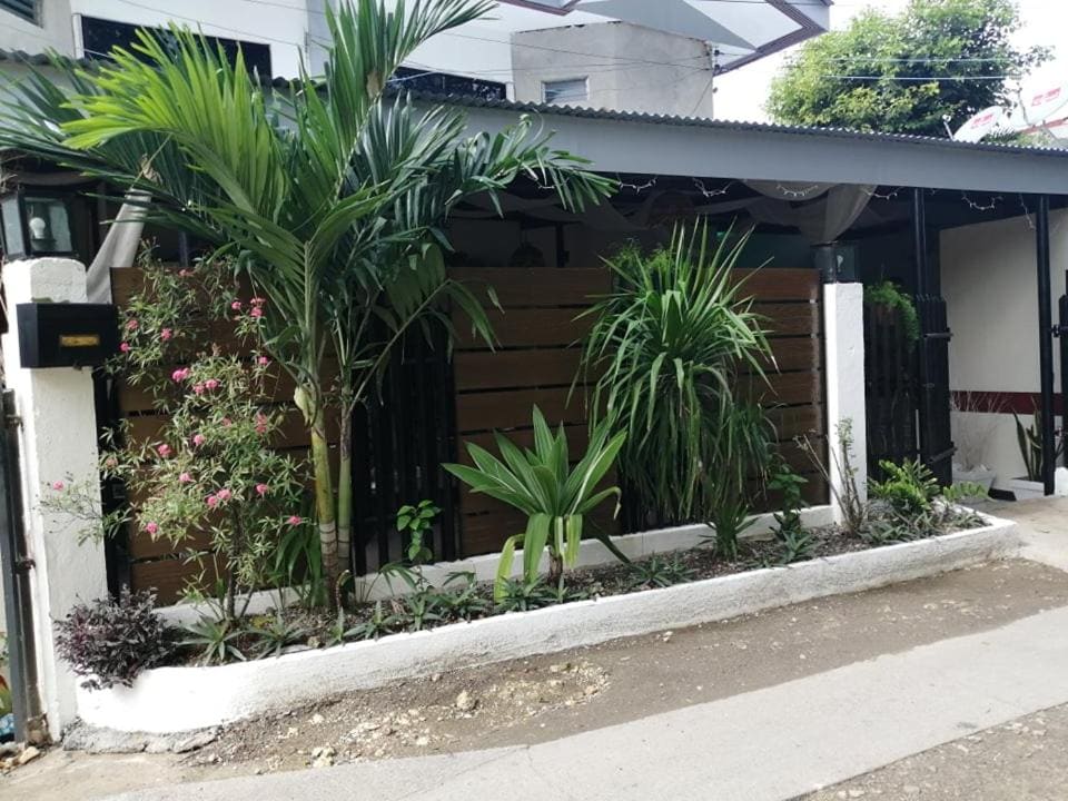 Cozy Inn Mactan - View 5