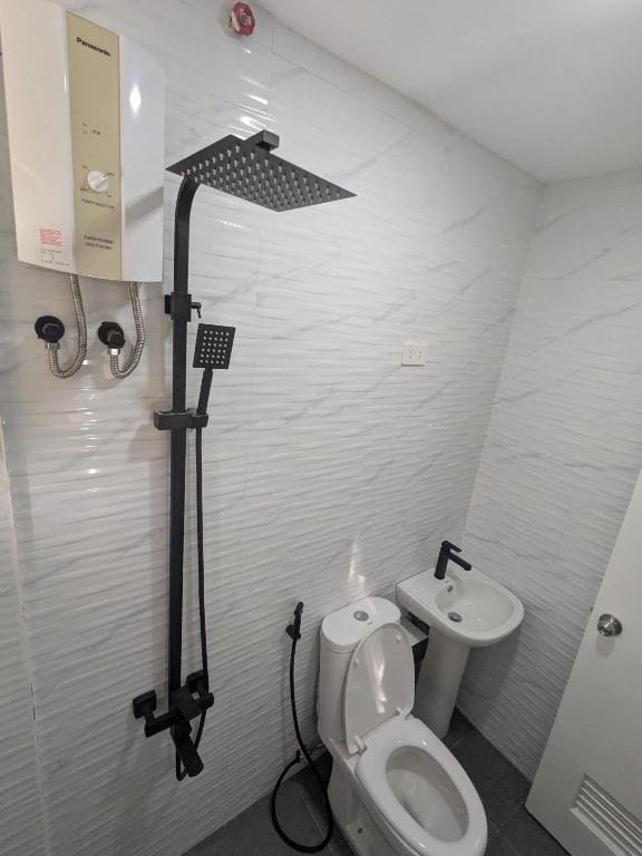 Couple Suite Batangas Private Tub and Sunset Balcony — Ansicht 5