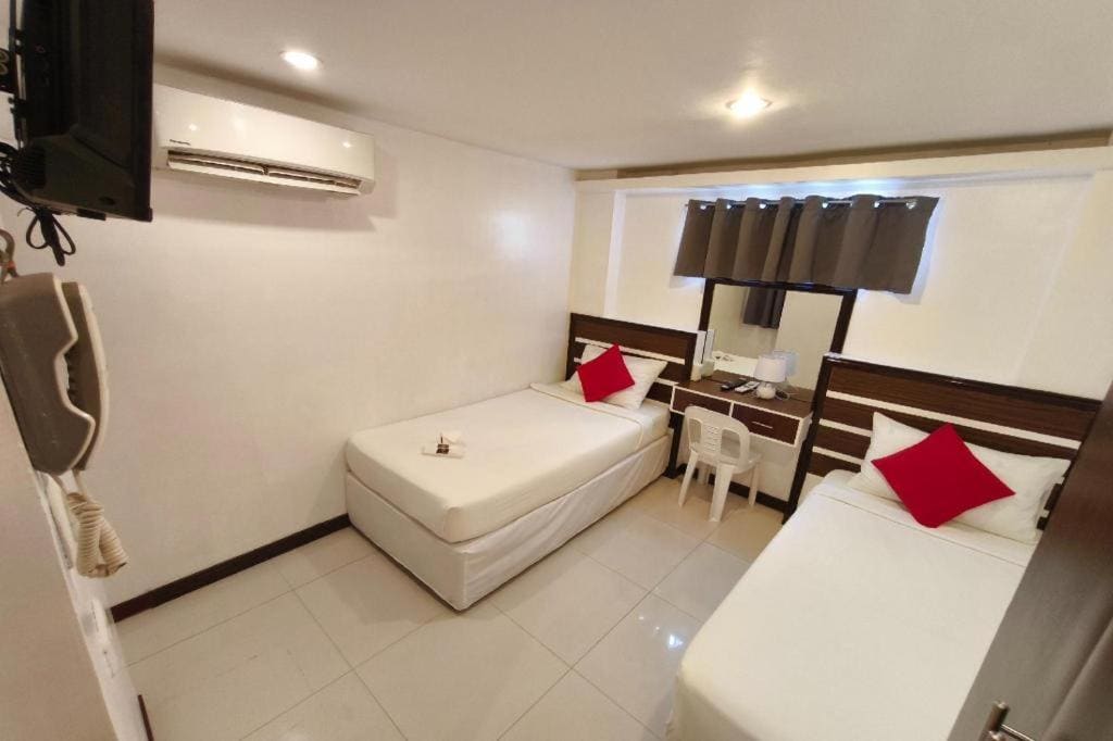 Ecoland 88 Apartelle and Suite near SM Davao - View 7