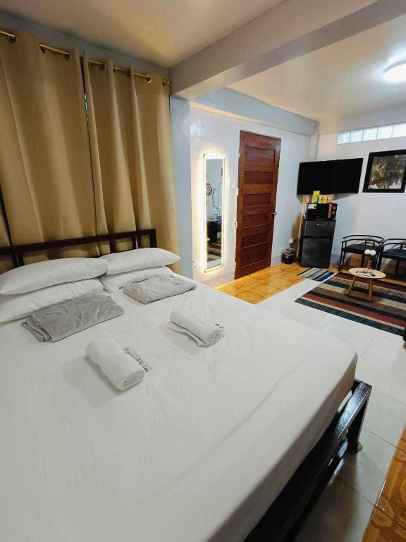EJ's Guesthouse - Legazpi City - View 5