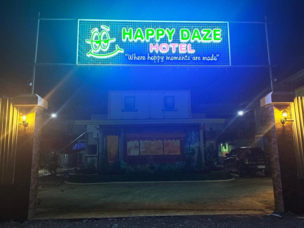 Happy Daze Hotel Tagum - Main view