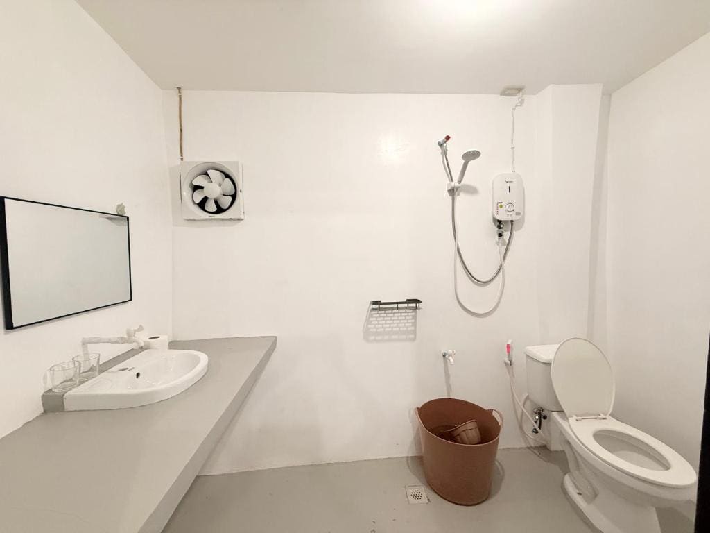 Inn Convenience - View 3