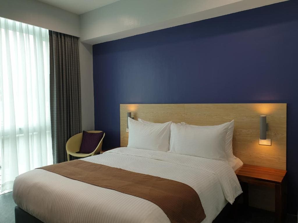 Leez Inn Makati - Main view