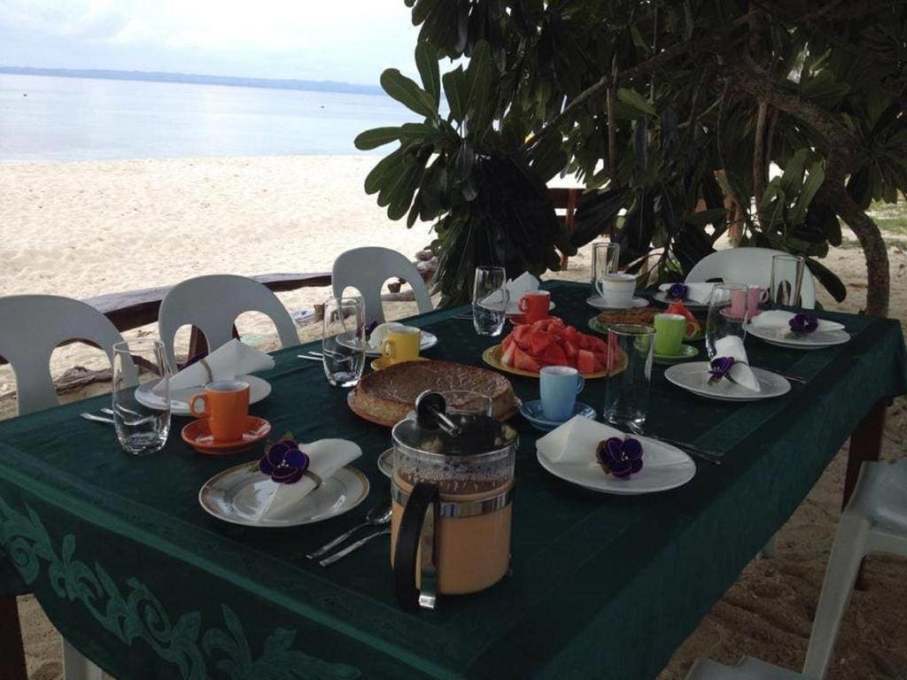 Liwayway sa Bohol Pamilacan Resort - View 3