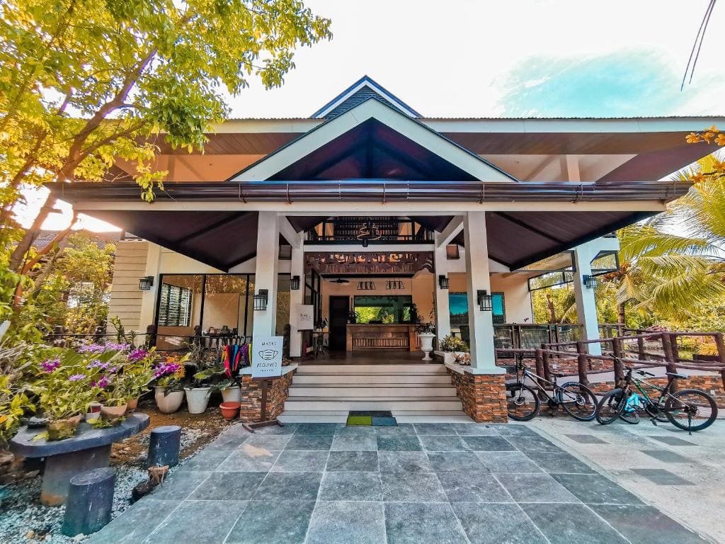 Loboc River Resort - Main view