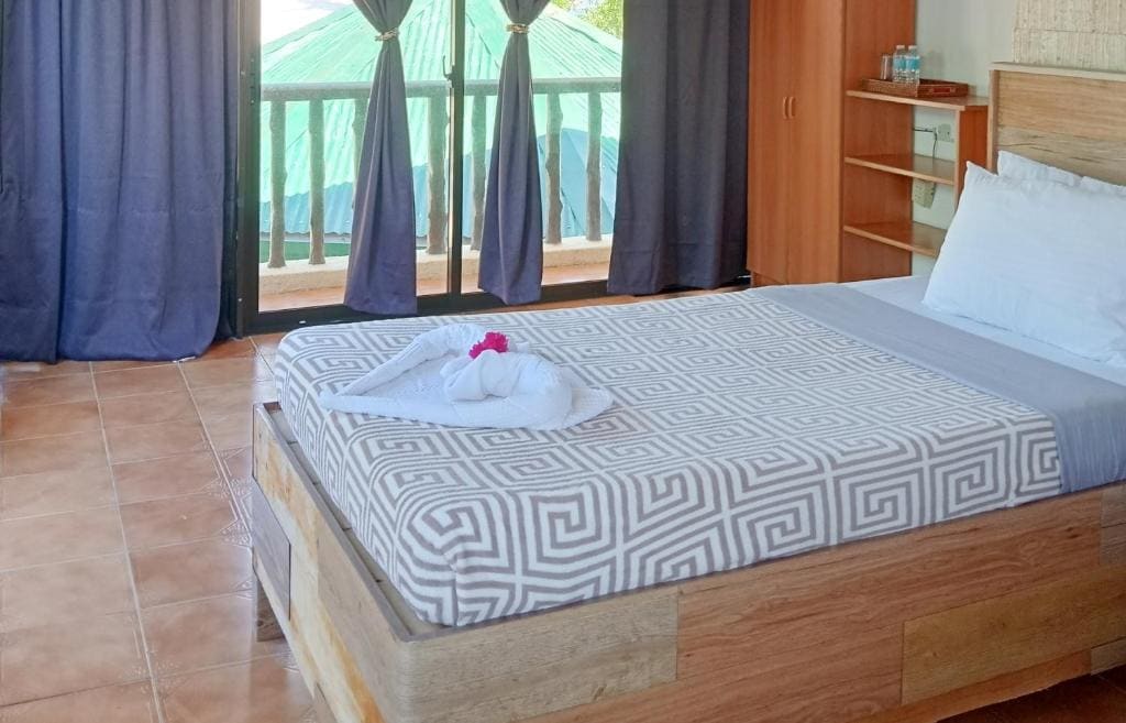Nalusuan Island Resort and Marine Sanctuary - View 5