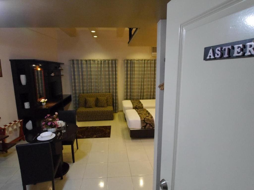 New Manila Suites - View 6