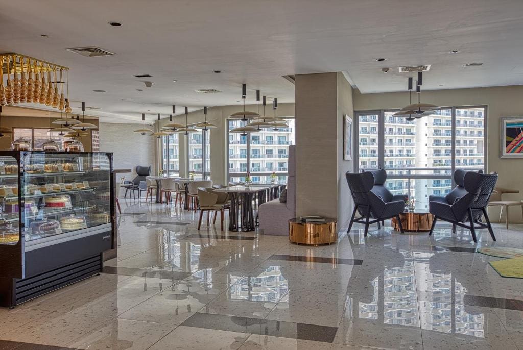 MADR Excellence at Novotel Manila Hotel Residence Acqua - View 4