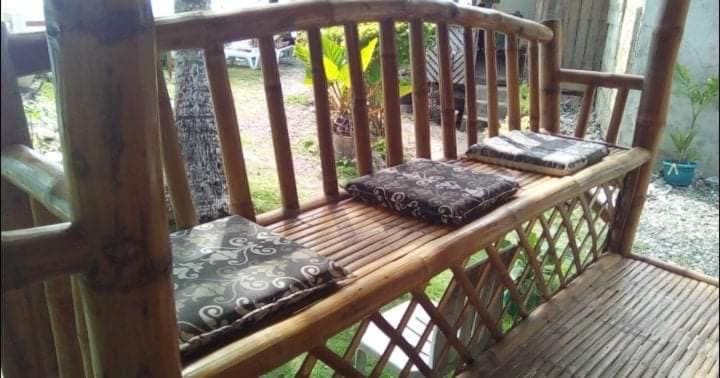 Pescador Beachfront by Ocean Hostels & Restaurant Moalboal - View 5