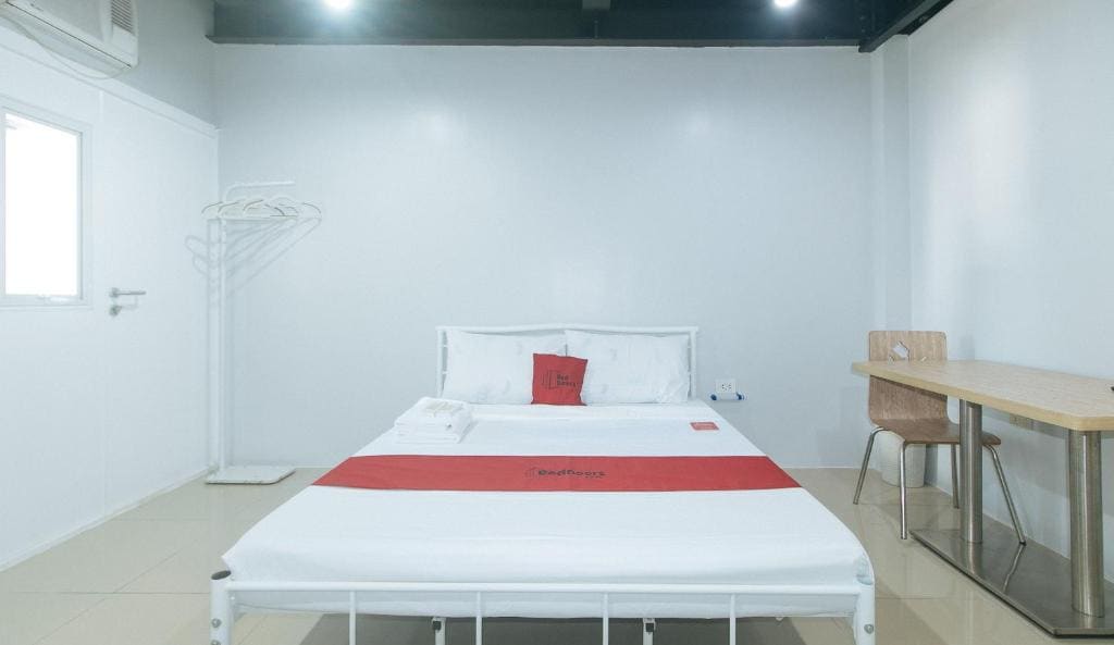RedDoorz at Coral Tree Residences - View 7