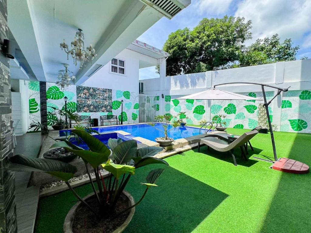 Ronina's Sipocot Hotel - View 3