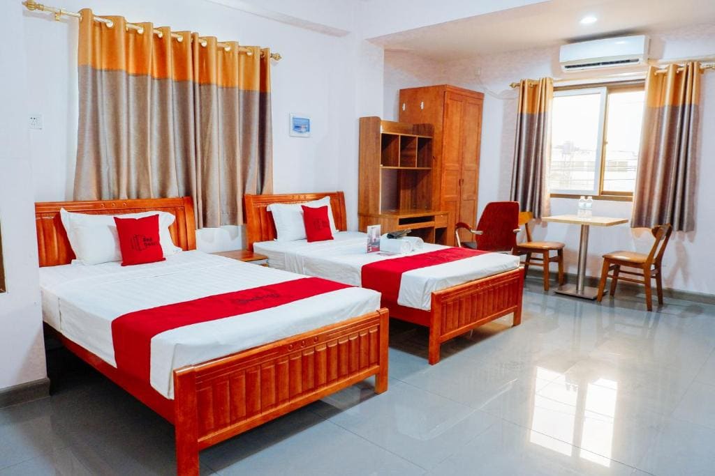 RedDoorz Plus near Camella La Brisa Lapulapu - View 7