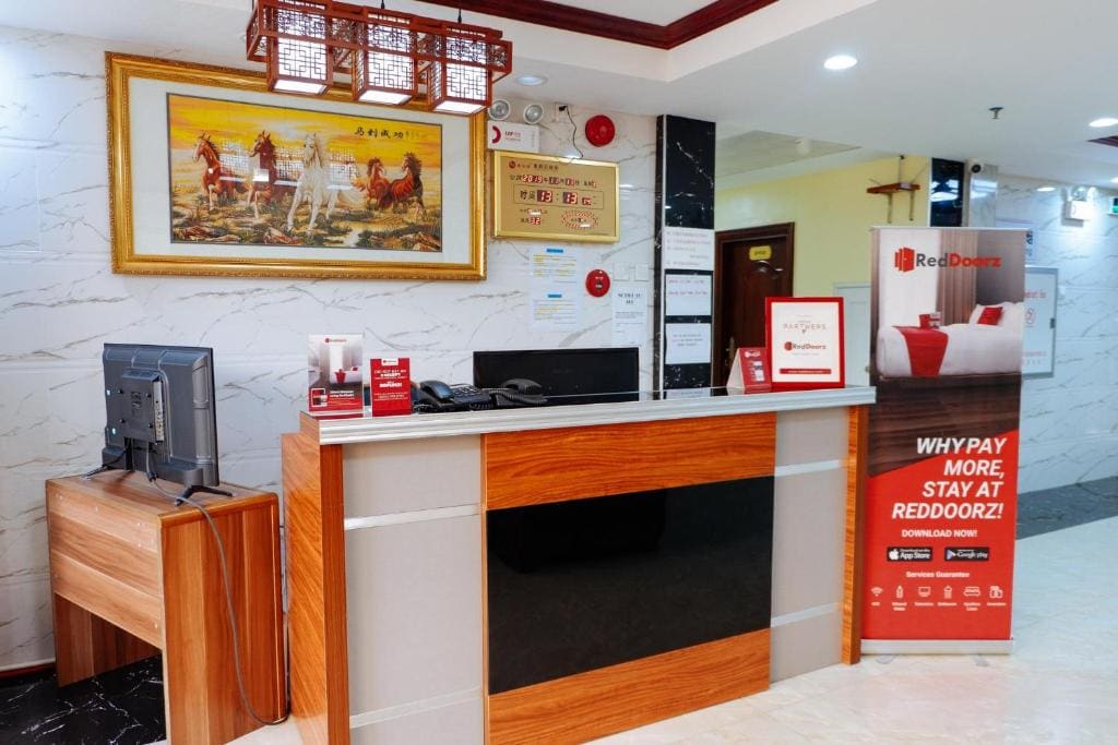 RedDoorz Plus near Camella La Brisa Lapulapu - View 5