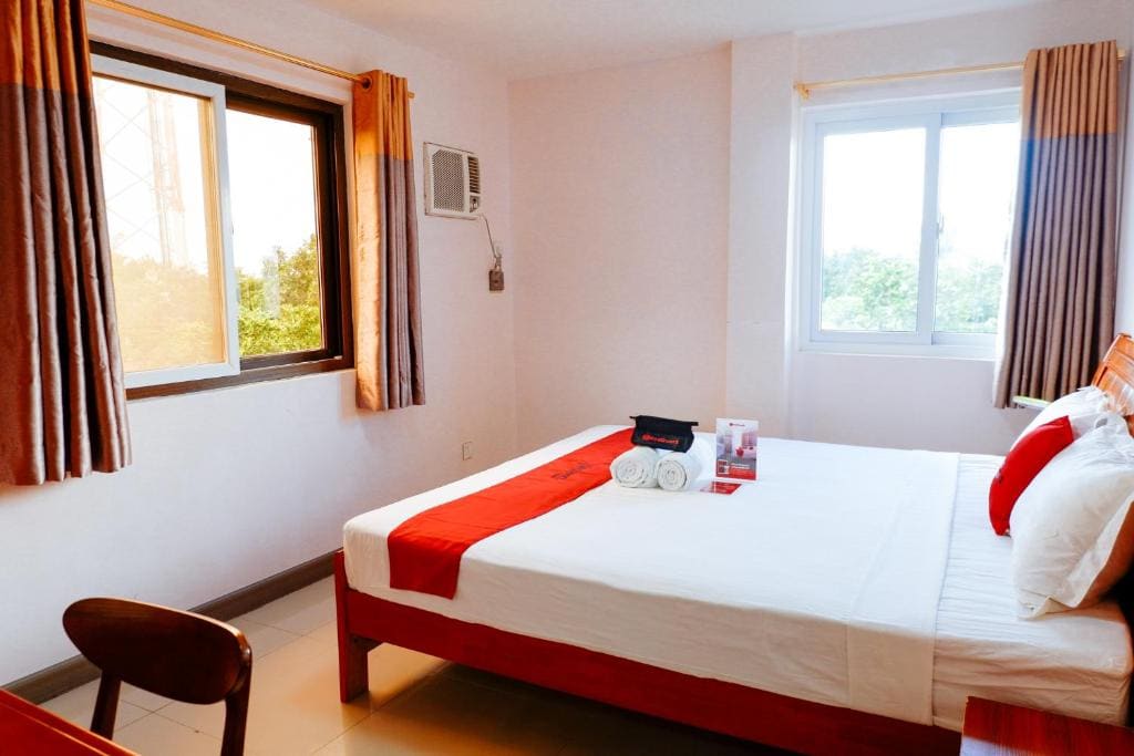 RedDoorz Plus near Camella La Brisa Lapulapu - View 2