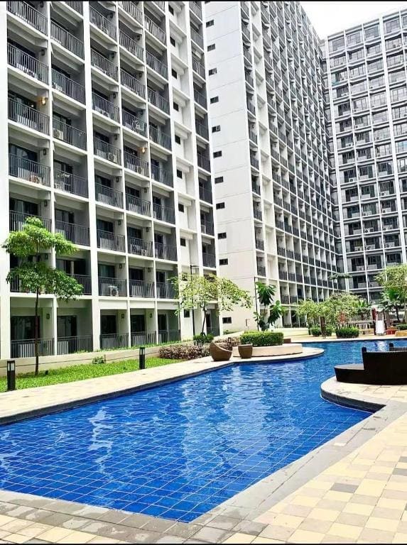 Shore 2 Tower 1 - View 3