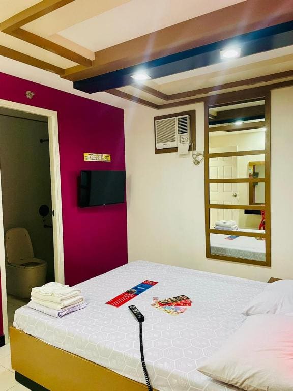 Hotel Sogo - Dau, Pampanga - Main view