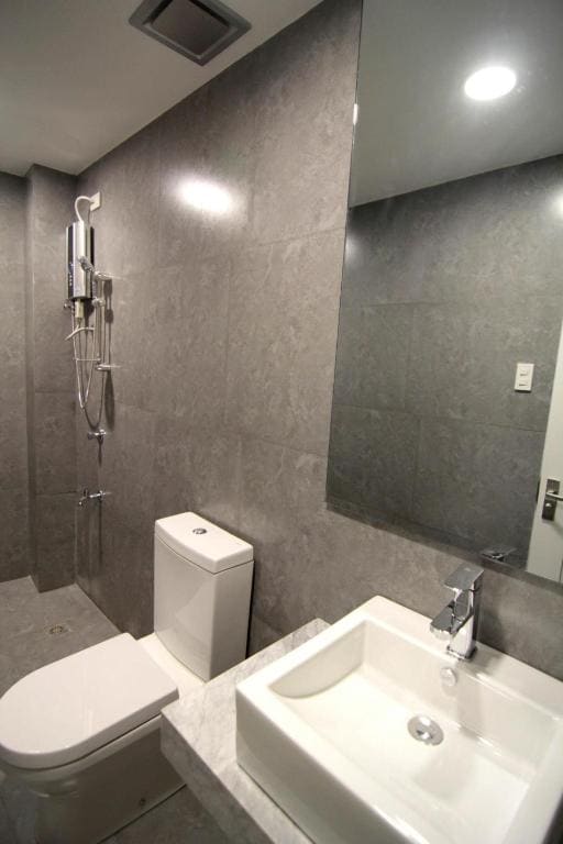 Z Pad Residences - View 4