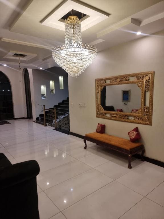 Elegance Abounds - View 4