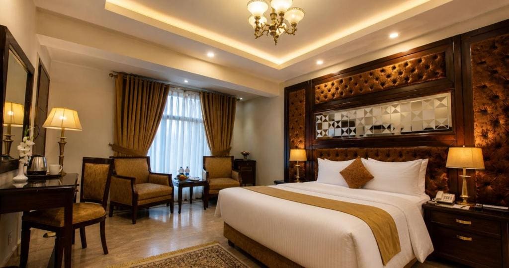 Envoy Continental Hotel, Blue Area, Islamabad - View 2