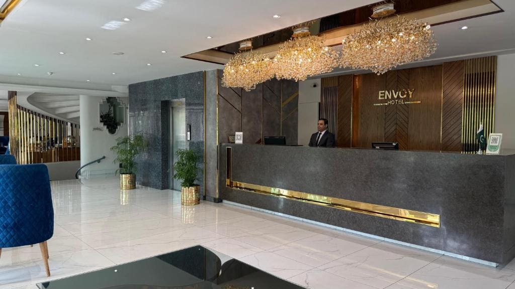 Envoy Continental Hotel, Blue Area, Islamabad - View 4