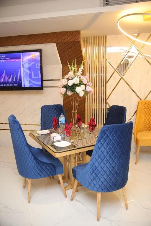 Envoy Continental Hotel, Blue Area, Islamabad - View 6