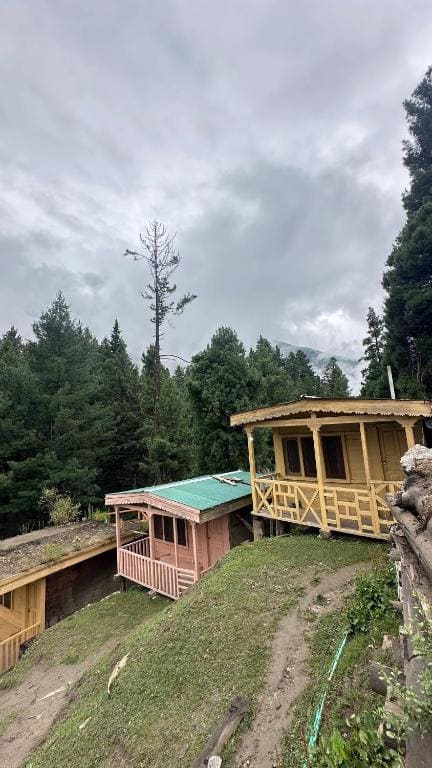 Fairy meadows BroadView Hotel - Main view
