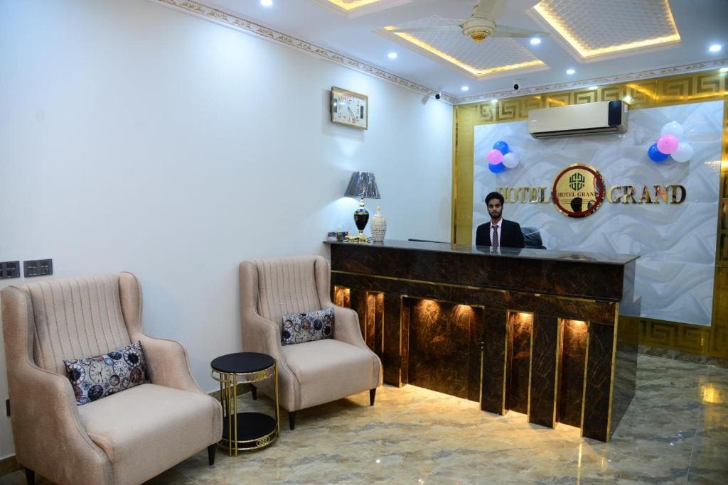 Hotel Grand Lahore - Main view
