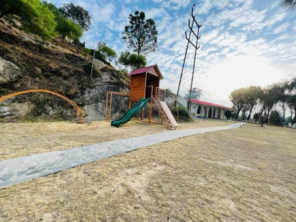 HUSNAIN RESORT by Saud khan - View 5