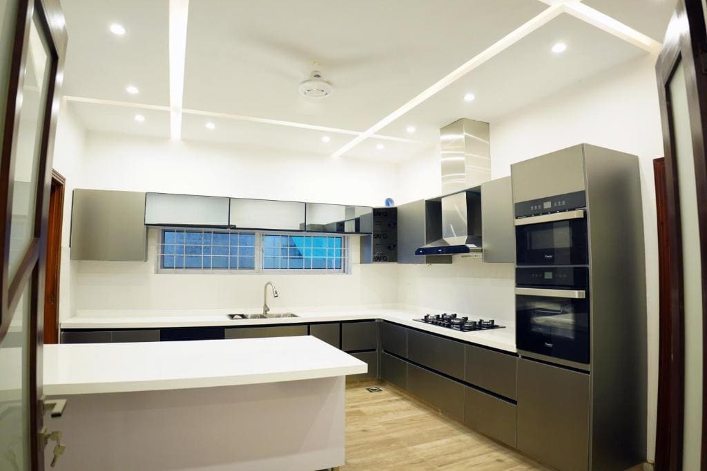 LAHORE VILLA 1 Kanal Ground Floor 2 Beds 2 Baths - View 4