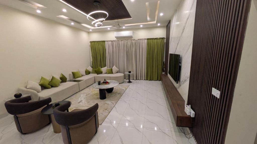 LAHORE VILLA 1 Kanal Ground Floor 2 Beds 2 Baths - View 7