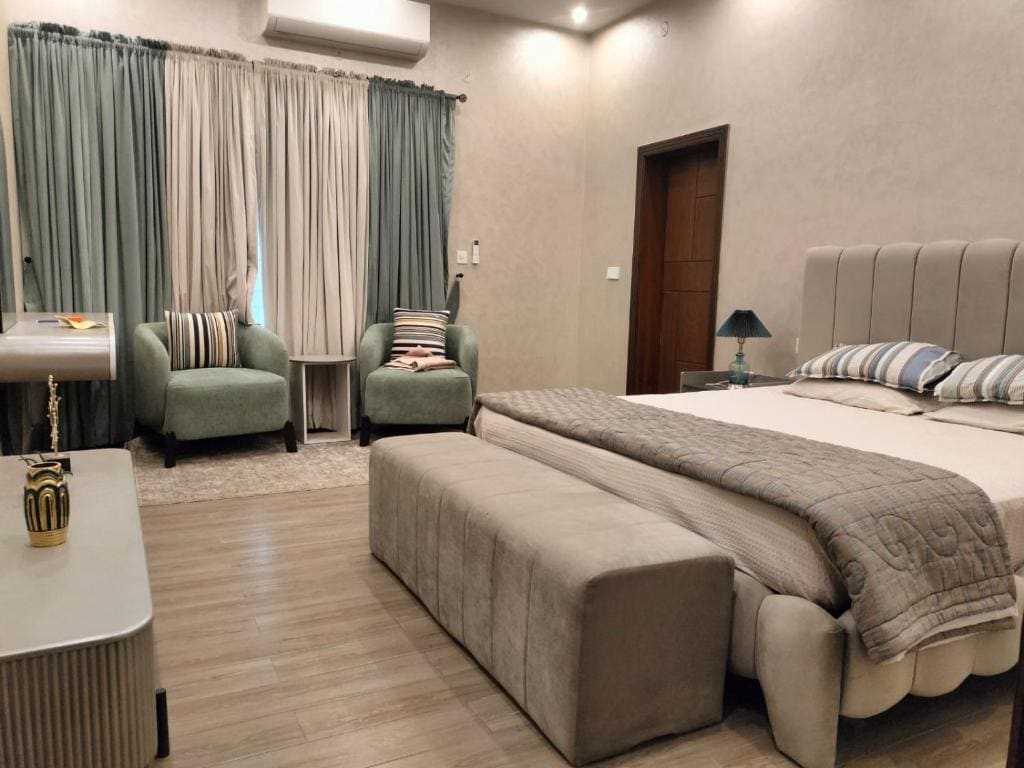 LAHORE VILLA 1 Kanal Ground Floor 2 Beds 2 Baths - View 2