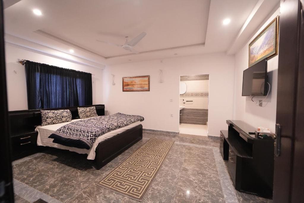 Nights Inn Hotel - View 7