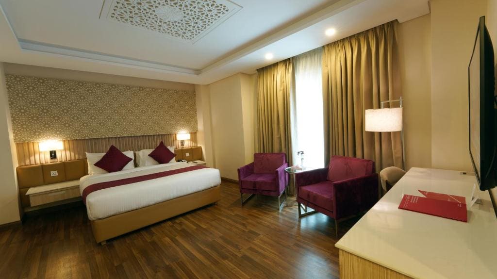 Ramada by Wyndham Lahore Gulberg II - View 6