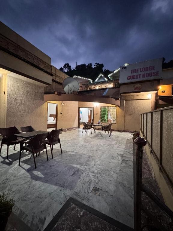 The lodge Guest House - Main view