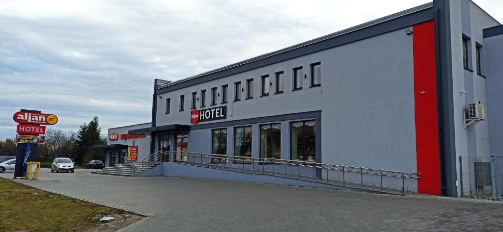 Hotel Aljan - Main view