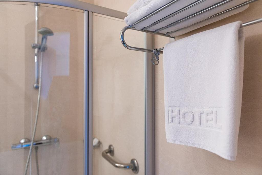Hotel Police - View 3