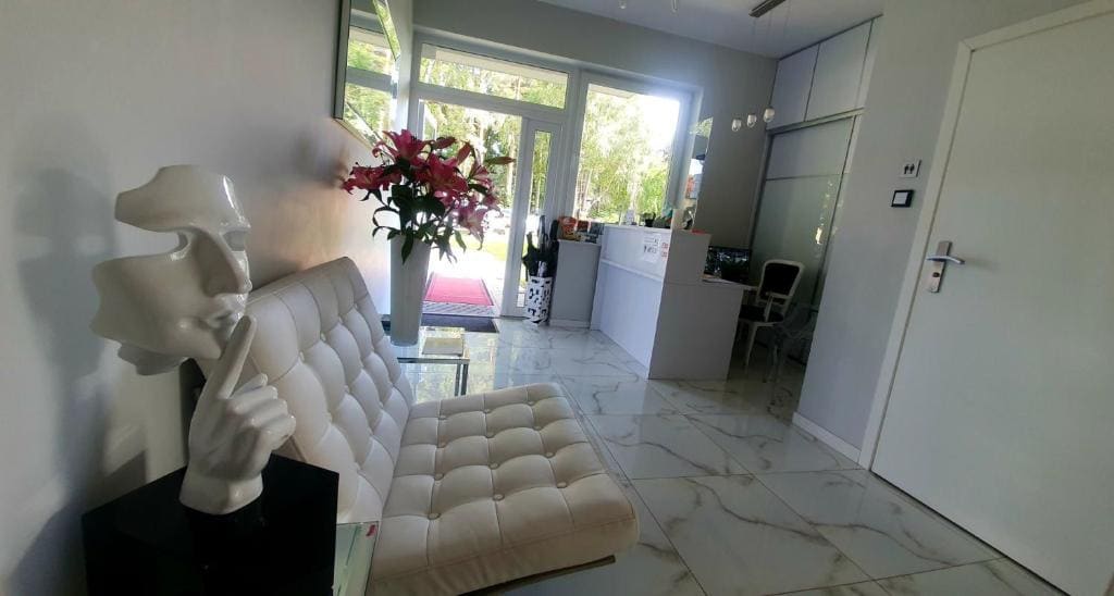 Majestique - View 6