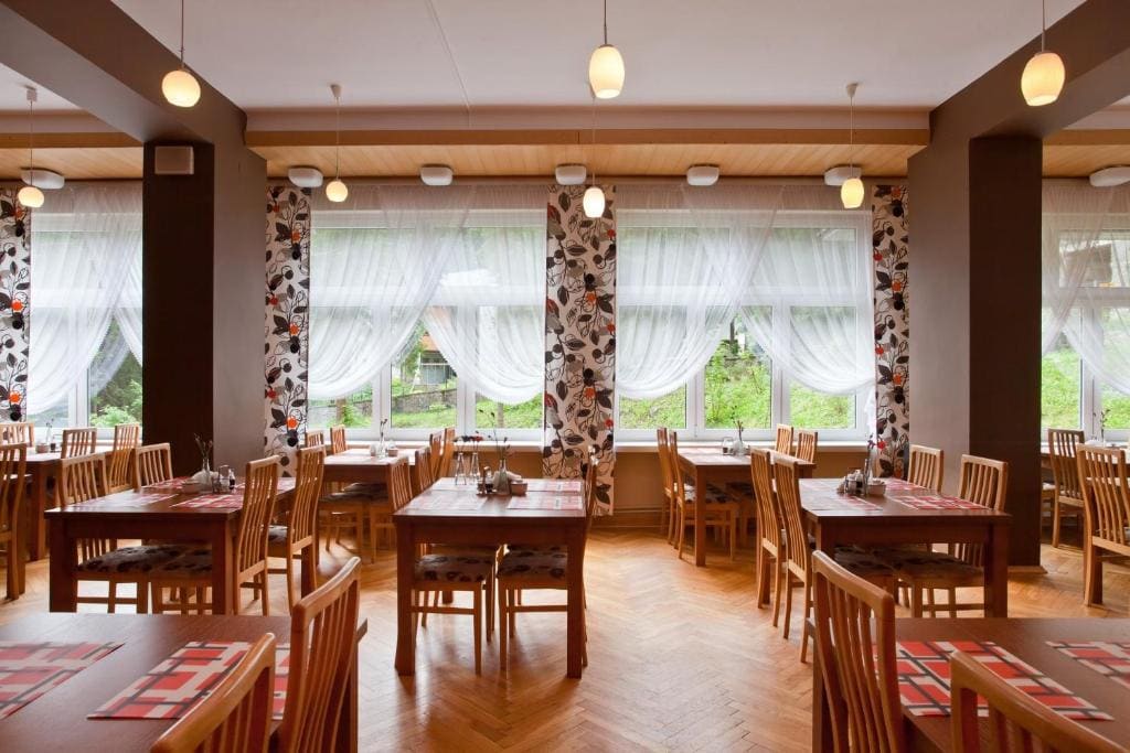 Ośrodek Sanatoryjno-Wczasowy Hajduczek - View 3
