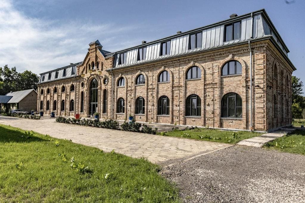 Palac i Loft Ojrzanów - Main view
