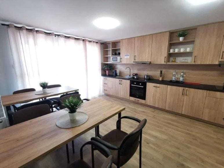 Tanie Noclegi, kwatery, pokoje do wynajęcia , TARGI KIELCE - View 2