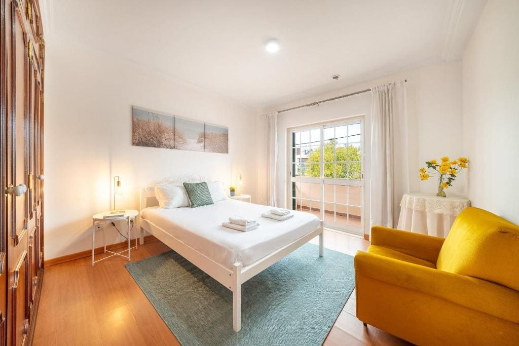 GuestReady - Superb house with a garden & patio - View 5