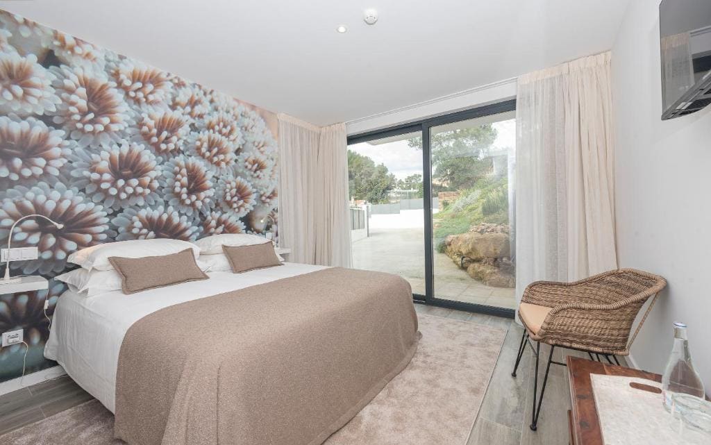 Estoril Village Guest House - View 6