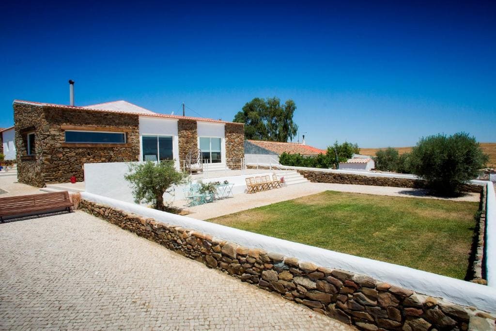 Casa dos Castelejos - Main view