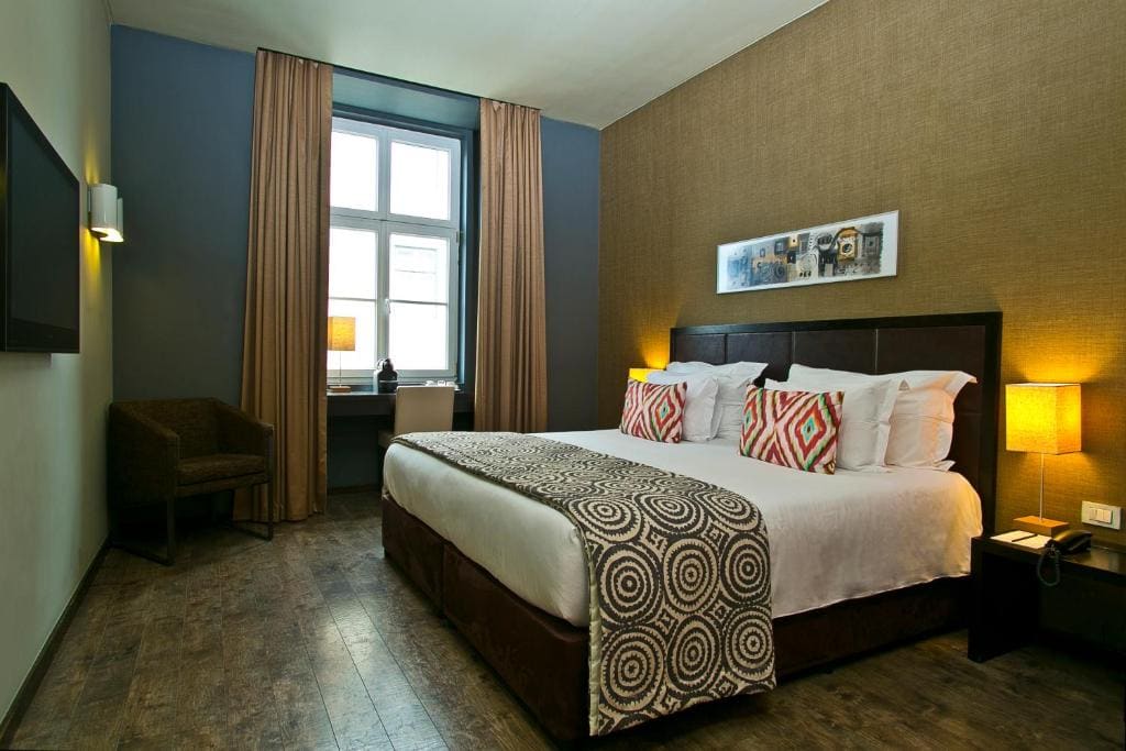 Internacional Design Hotel - View 2